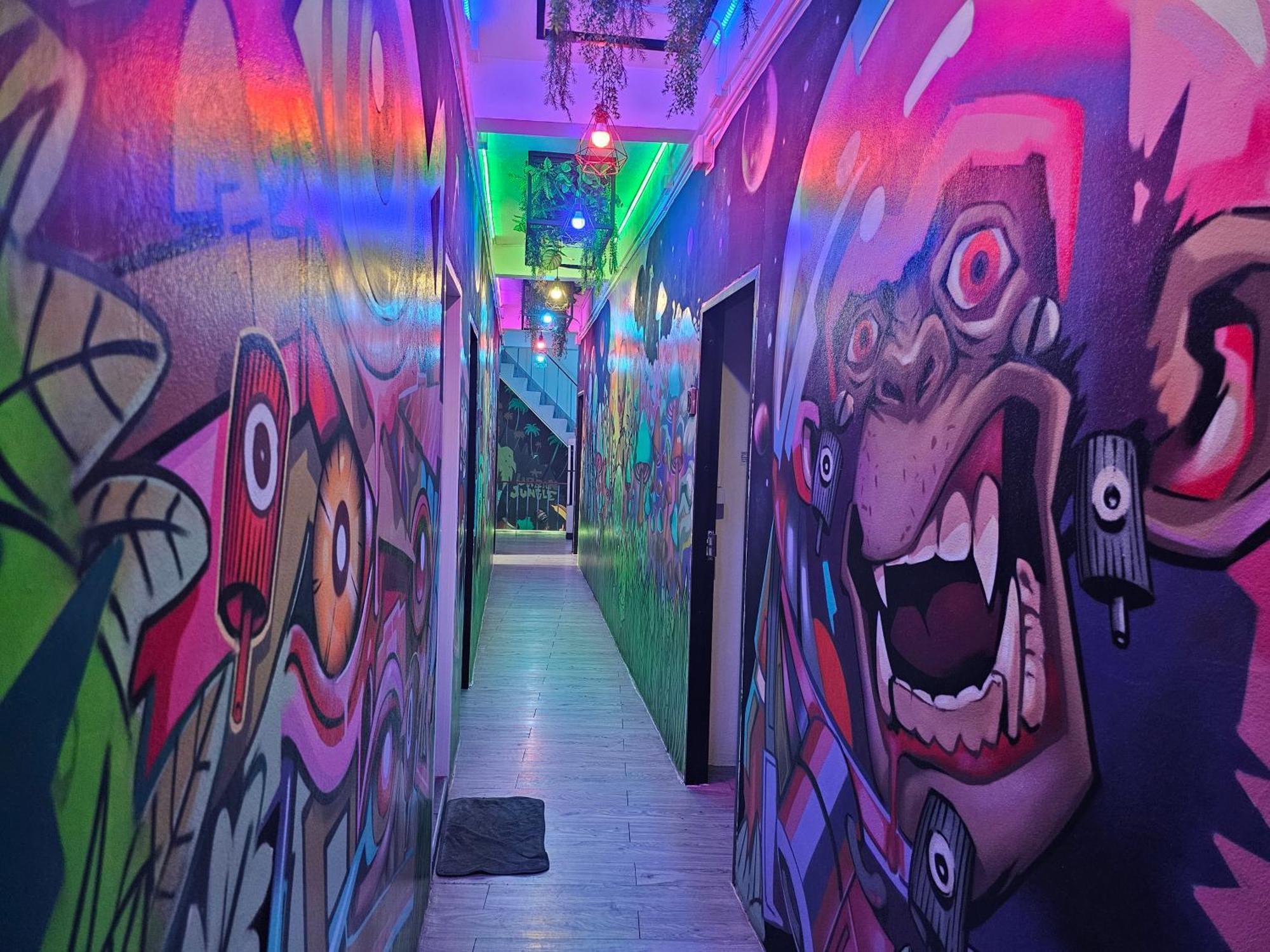 Urban Jungle Hostel Bangkok Eksteriør bilde